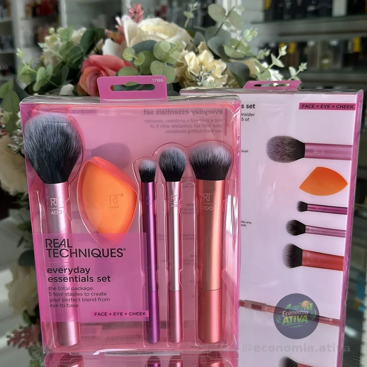 Kit Real Techniques Everyday Essentials (5 Produtos) Blz