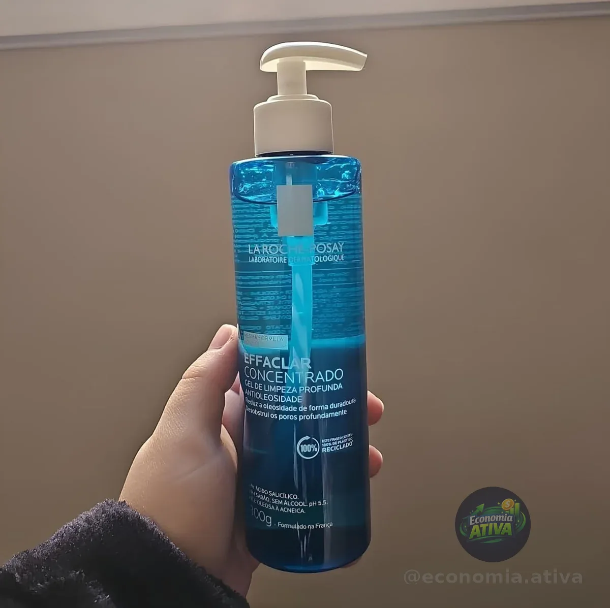 La Roche-Posay Effaclar Gel de Limpeza Facial Antiacne Concentrado  300ml