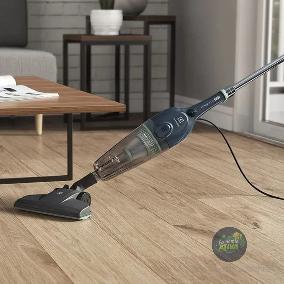 Aspirador de Pó Vertical com Fio Portátil de mão 2 em 1 potente  Electrolux 1450W STK15 127V