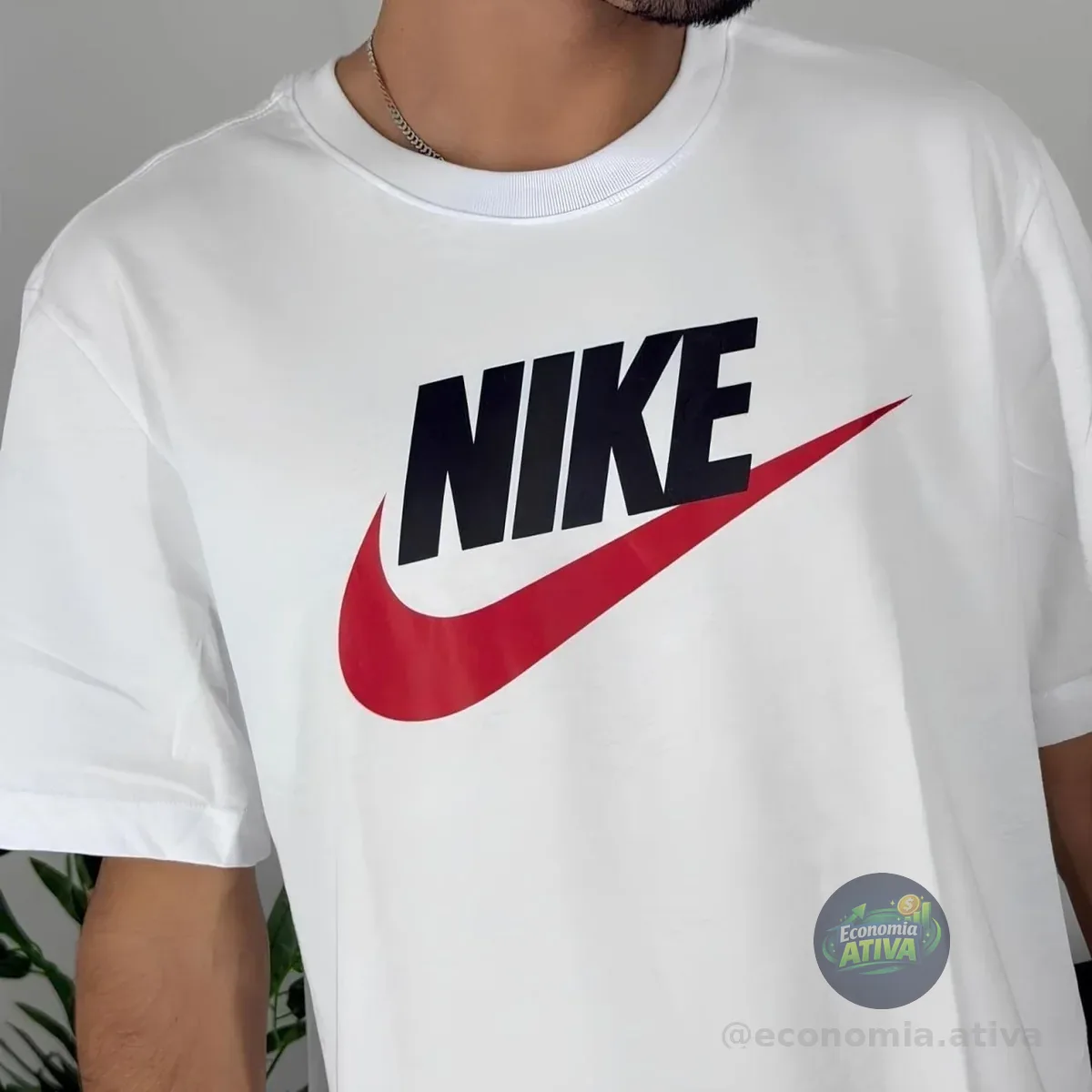 Camiseta Nike Sportswear Icon Futura Masculina