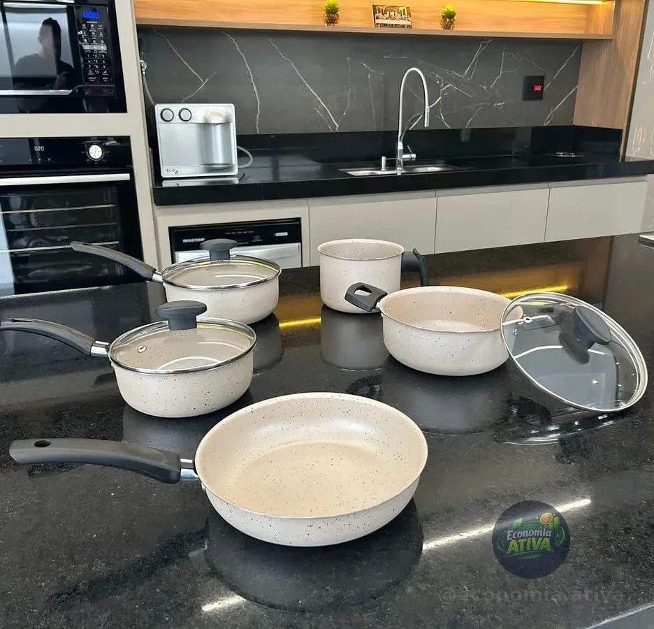 Jogo De Panelas 8 Peças Teflon Antiaderente C Tampa De Vidro Cor Ceramic