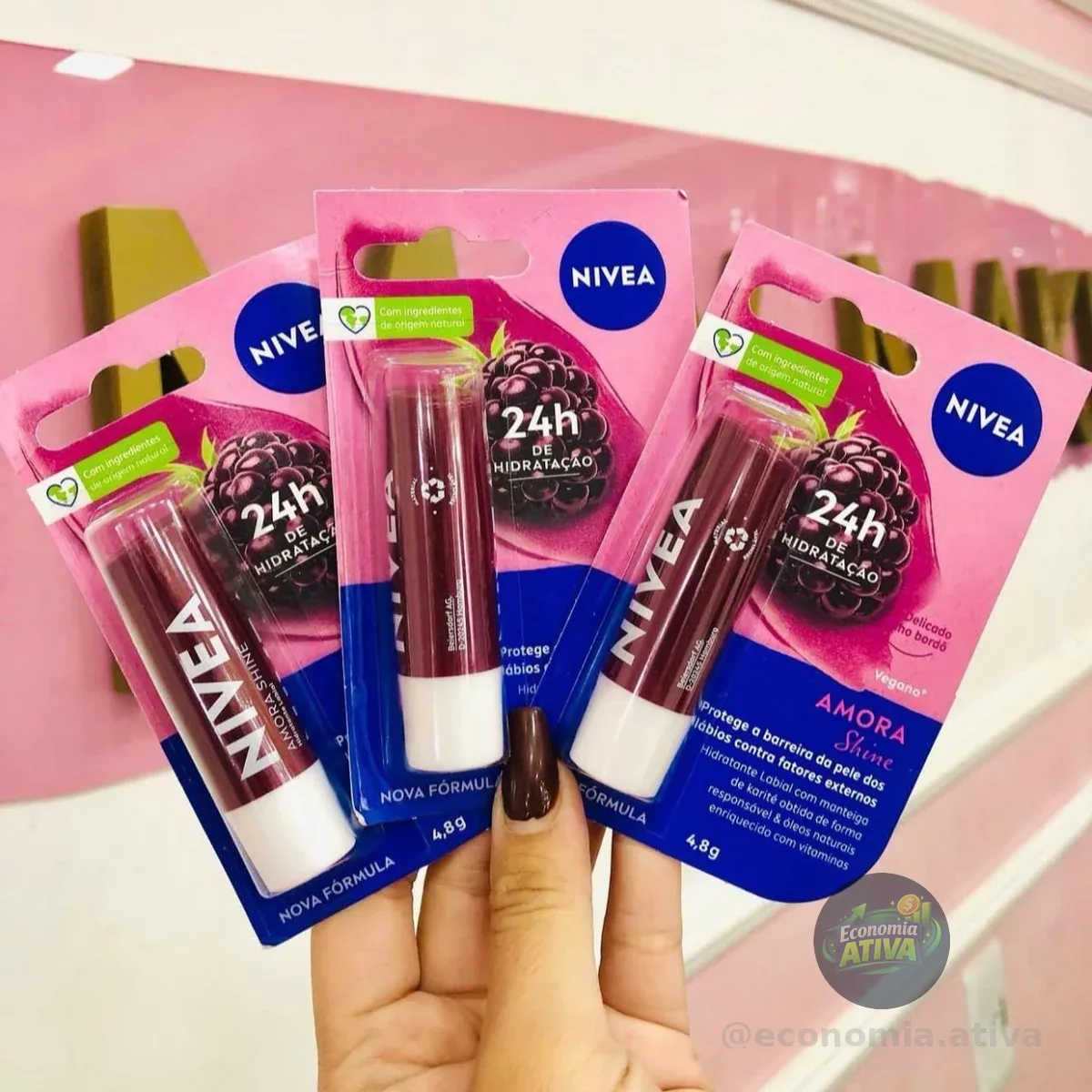 NIVEA Hidratante Labial Amora Shine 4,8g