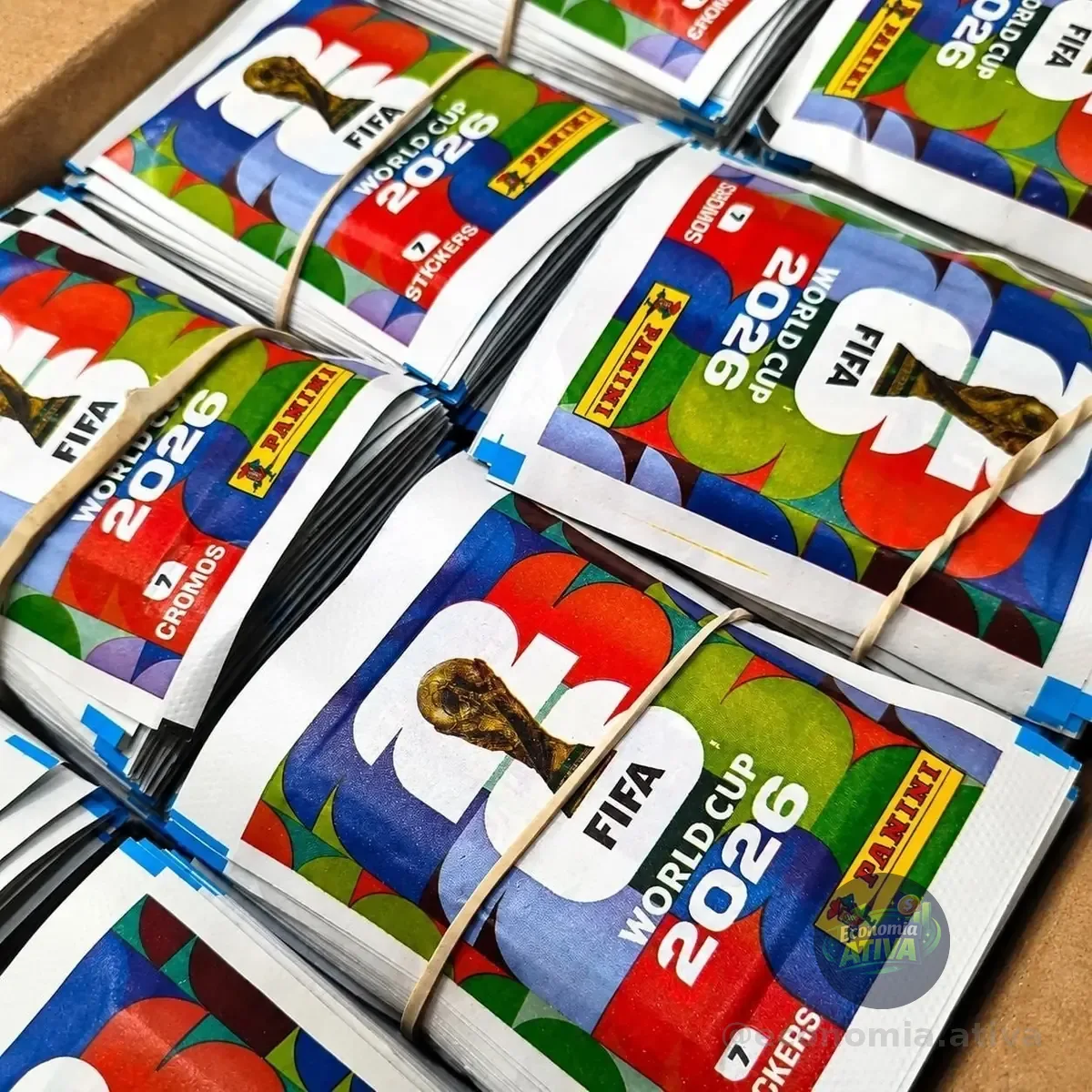 Kit com 24 Envelopes (168 Figurinhas)