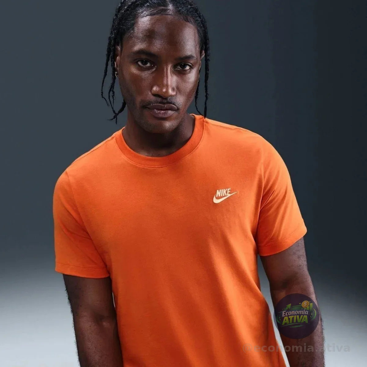 Camiseta Nike Sportswear Club Masculina