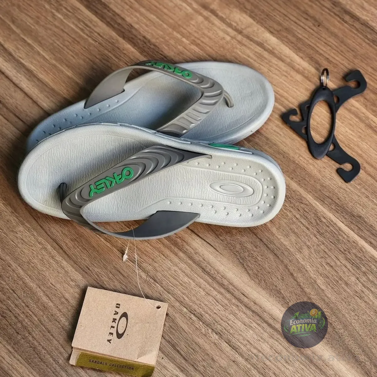 Chinelo Oakley Sandália Crowd Oakley adulto-unissex