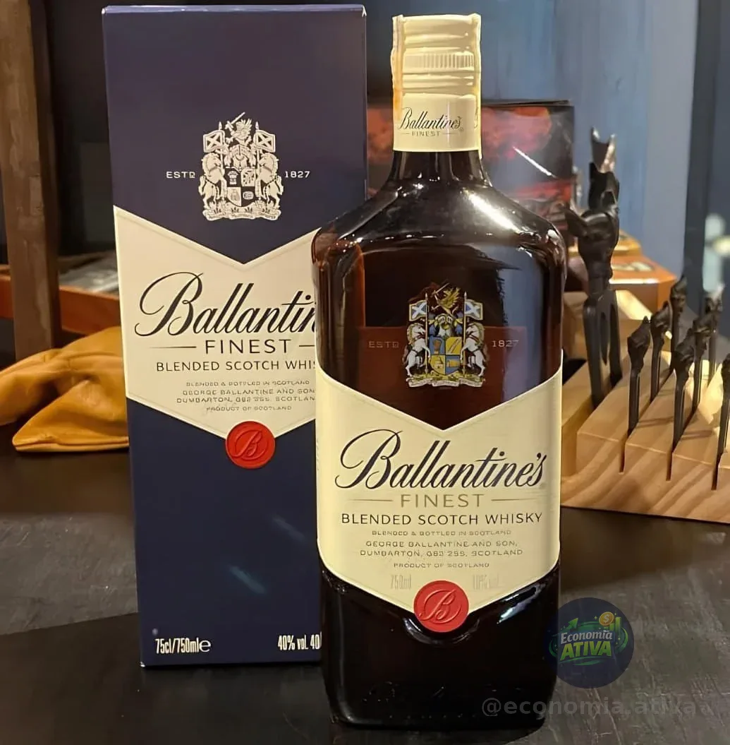Whisky Ballantine's Finest Blended Escocês - 750 ml