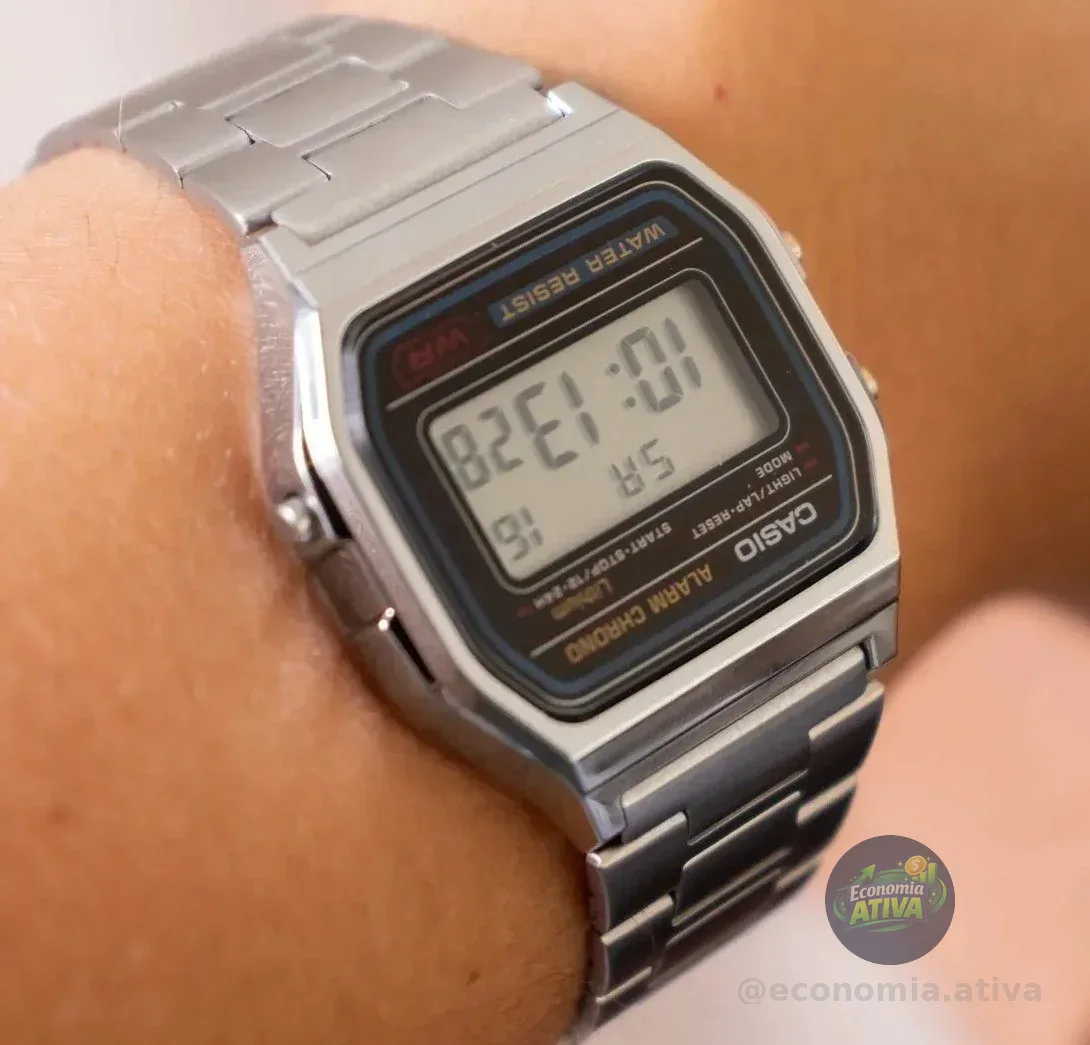 Relógio Unissex Casio Digital Esportivo A158wa-1df Prata Retrô Vintage Pulseira em Aço Inoxidável