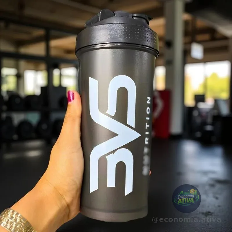 Coqueteleira 600ml 3VS Nutrition (Disponível em várias cores)