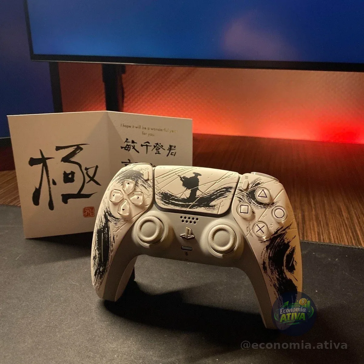 Controle sem fio DualSense® – Edição Limitada Black: Ghost of Yōtei - PlayStation 5