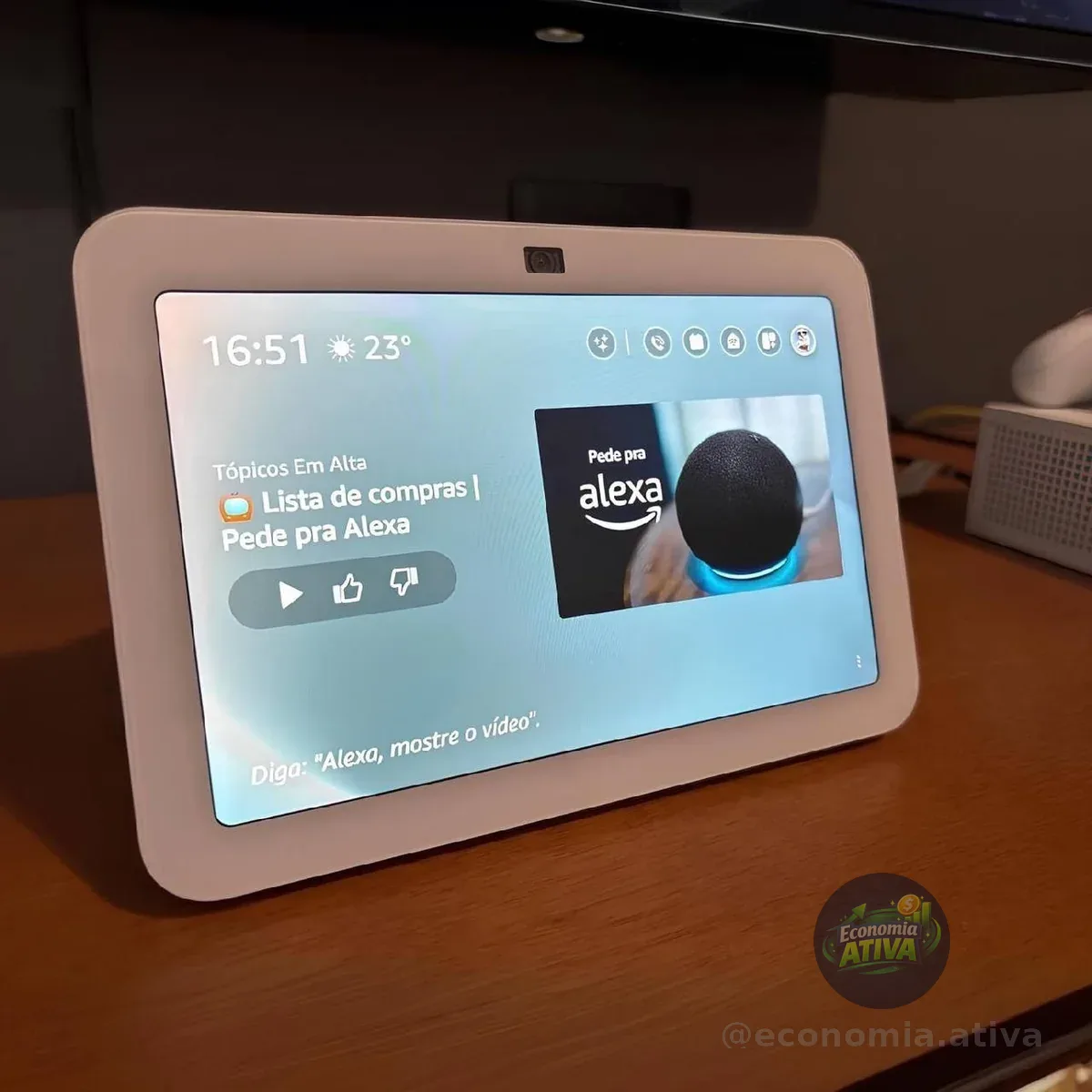 Echo Show 8 (3ª geração) | Smart display com áudio espacial, hub de casa inteligente e Alexa | Cor Branca