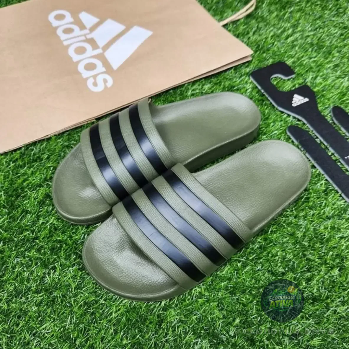 Chinelo Adilette Aqua (unissex) adidas