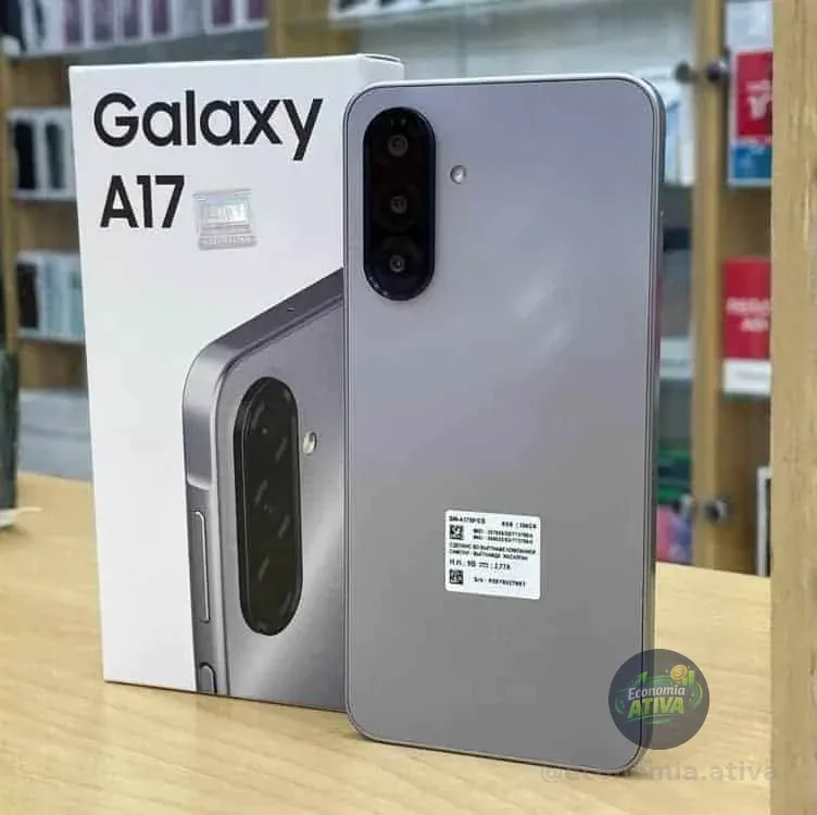 Celular Samsung Galaxy A17, 128GB, 4GB, 50MP Tela 6.7", IP54 - Cinza