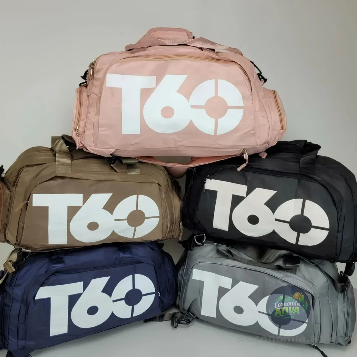 T60 Bolsa Academia Transversal Com Compartimentos Preto Liso