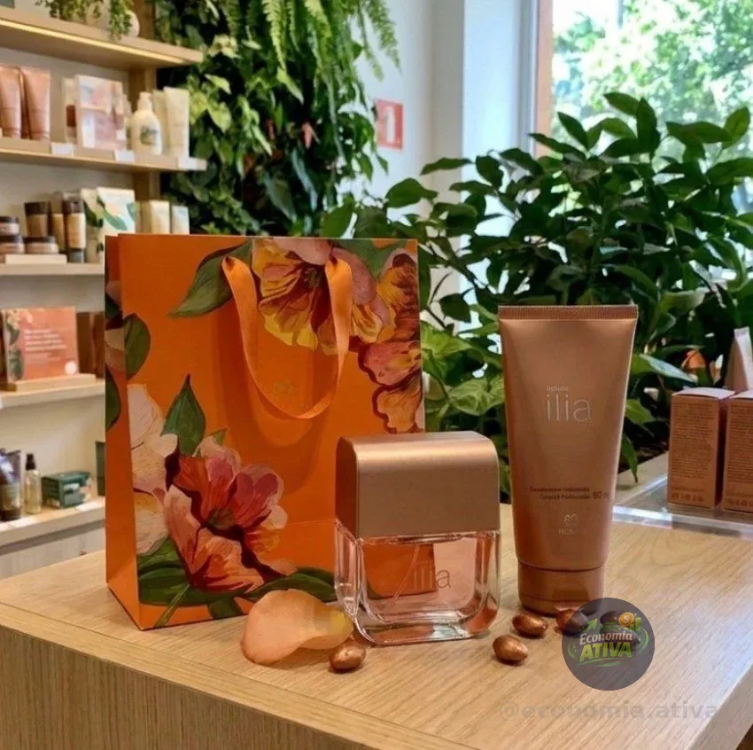 Kit Presente Ilía Clássico: Perfume 50ml + Hidratante Corporal Perfumado 80ml + Sacola Presente P