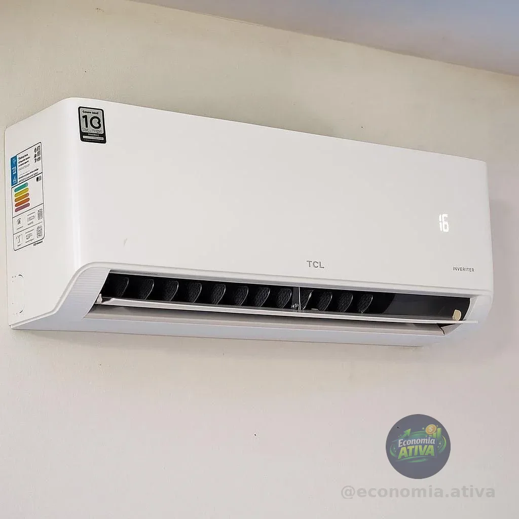 AR CONDICIONADO TCL SPLIT HI WALL ELITE INVERTER 12.000 BTUS TAC-12CSGV-INV 220V