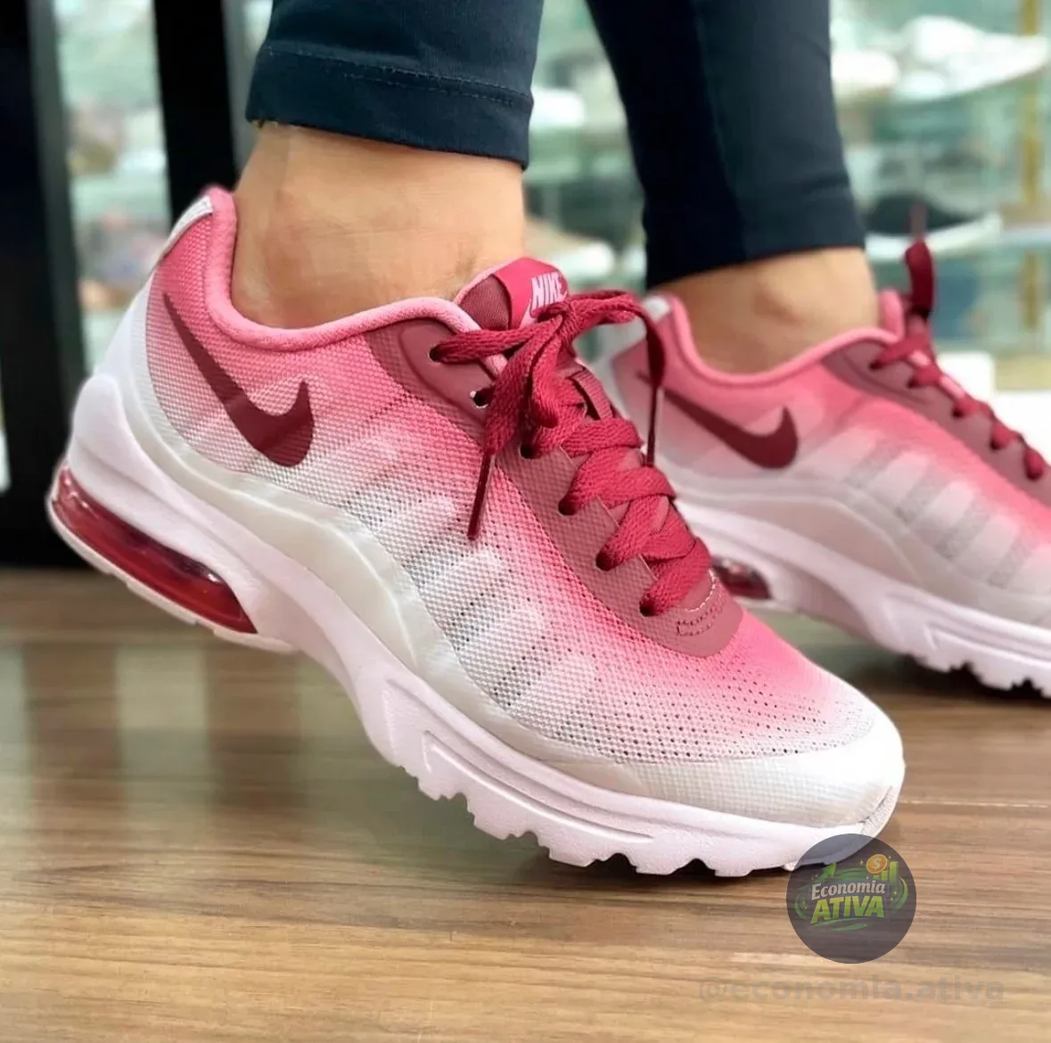 Tênis Nike Air Max Invigor Feminino (2 cores)