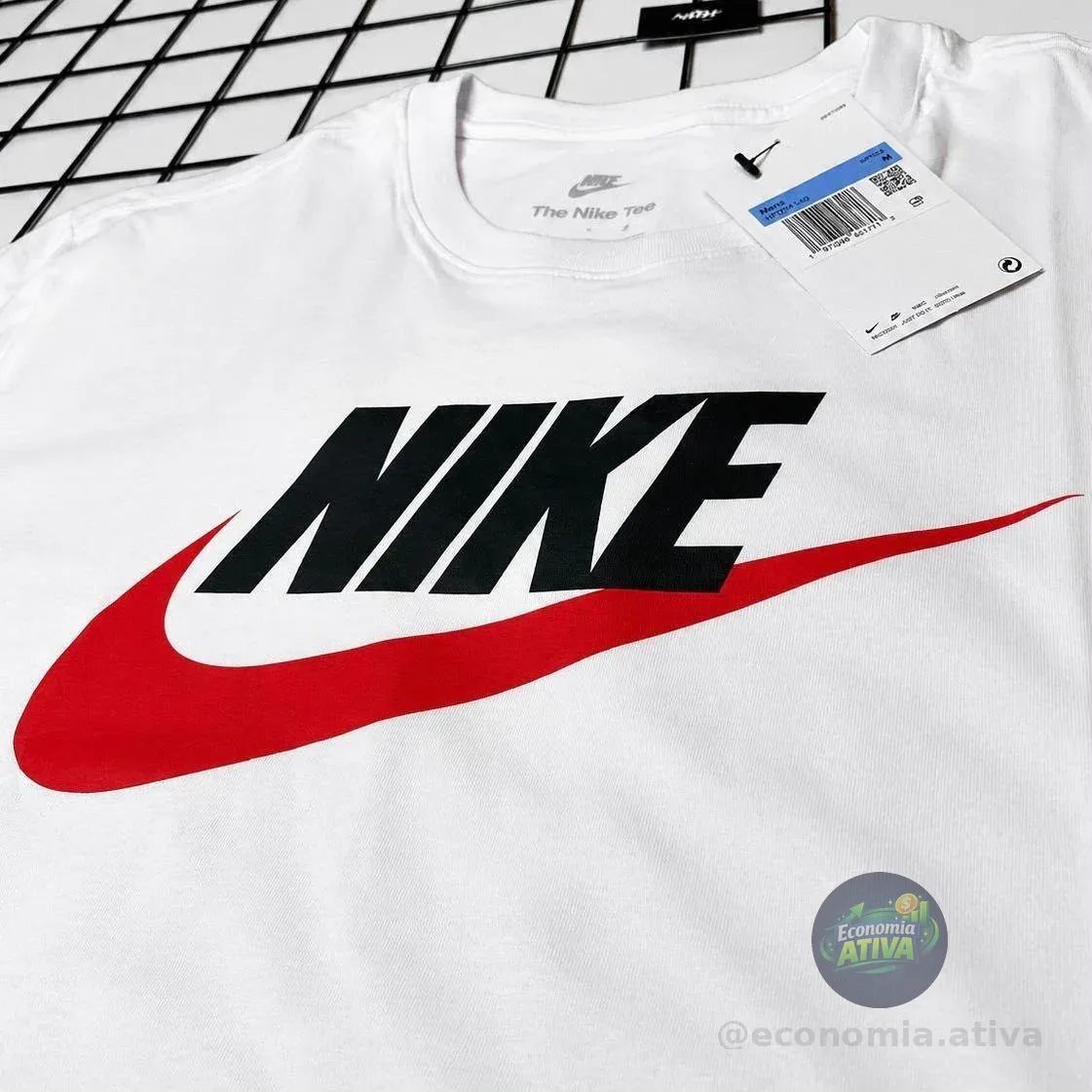 Camiseta Nike Sportswear Icon Futura