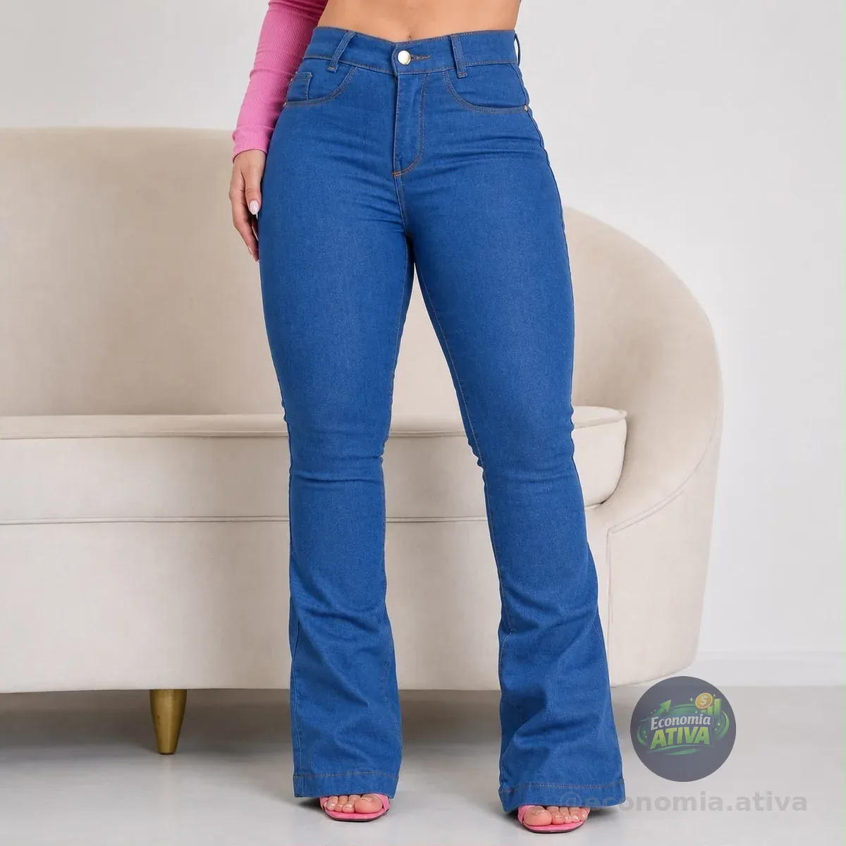 Calça Jeans Feminina Flare Cós Alto Empina Bumbum