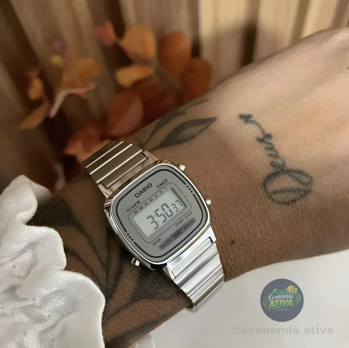 Relógio Feminino Casio Vintage Mini Ícone Retrô Prata
