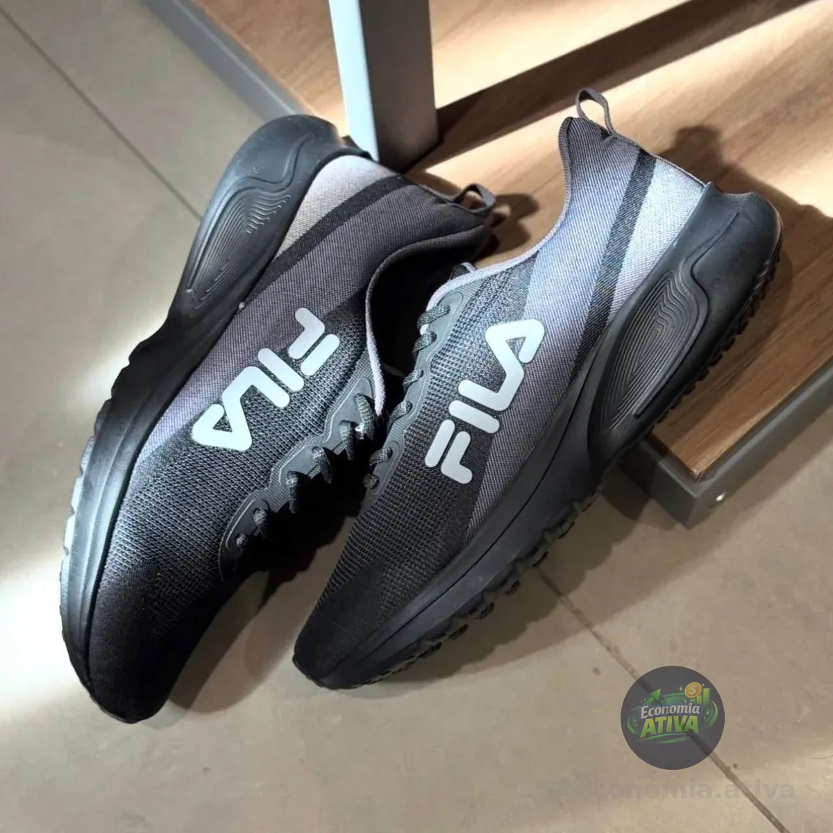 Tênis Fila Vector Masculino Confortável Estilo Esportivo