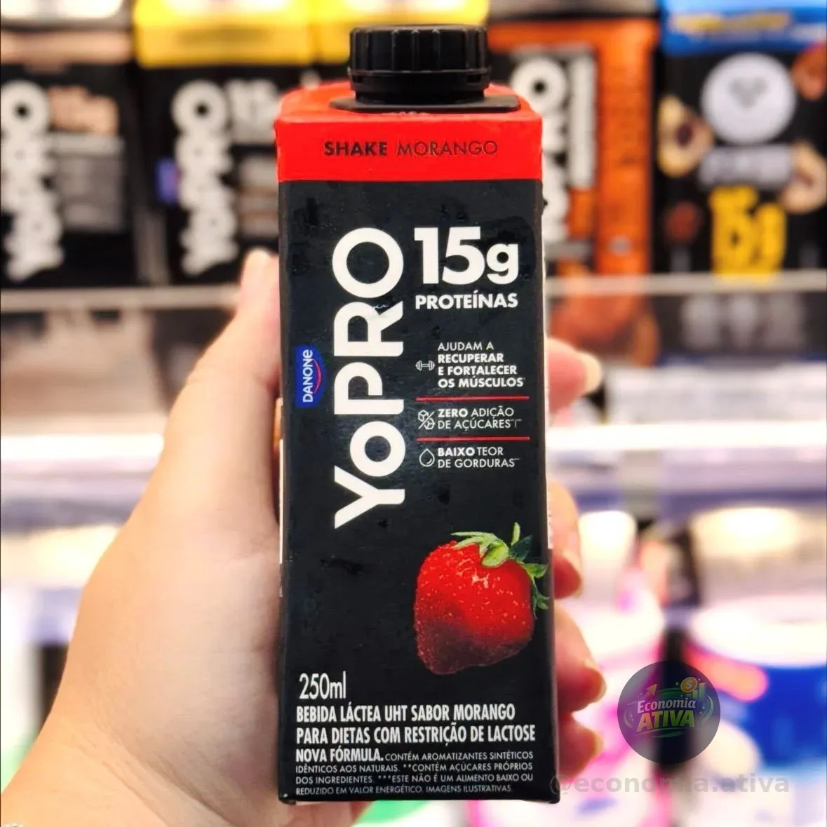 YoPRO Bebida Láctea UHT Morango 15g de proteínas 250ml - 12 unidades