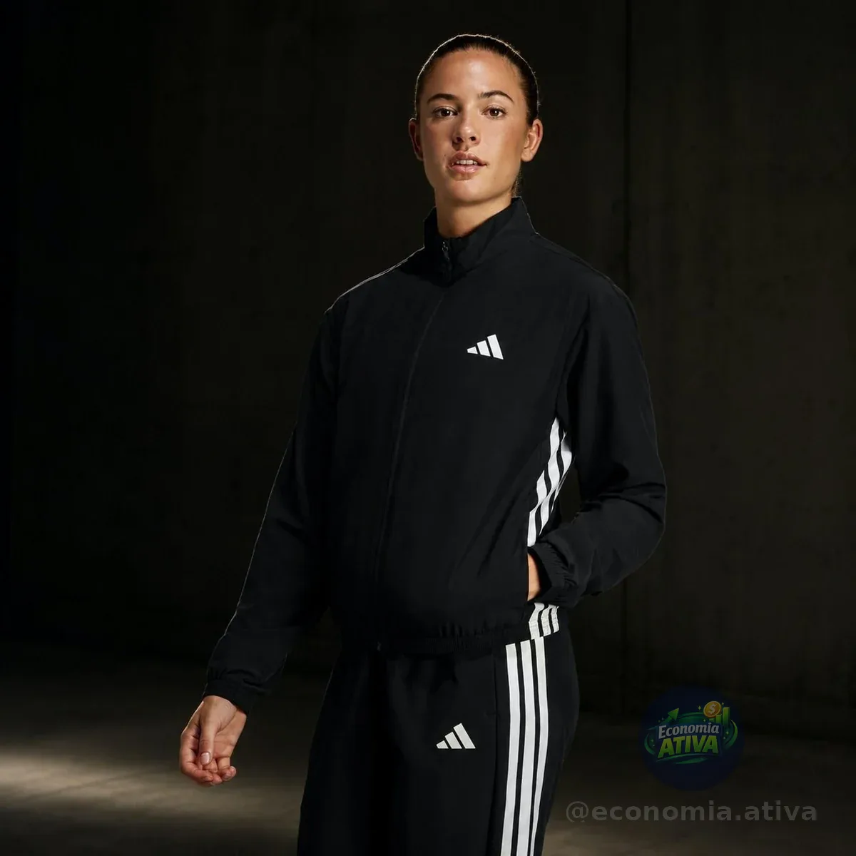 Jaqueta Adidas Woven