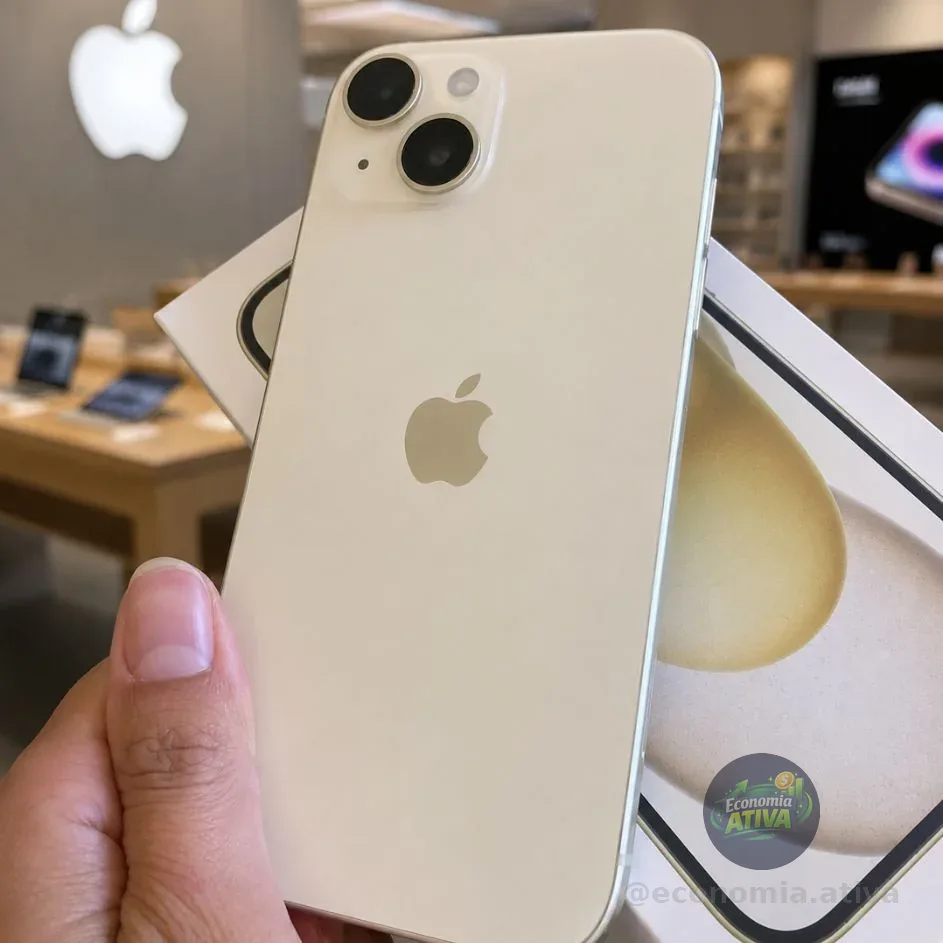 Apple iPhone 15 (128 GB) — Amarelo