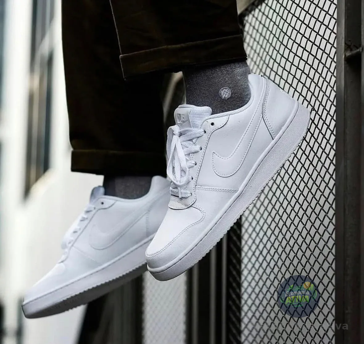 Tênis Nike Ebernon Low