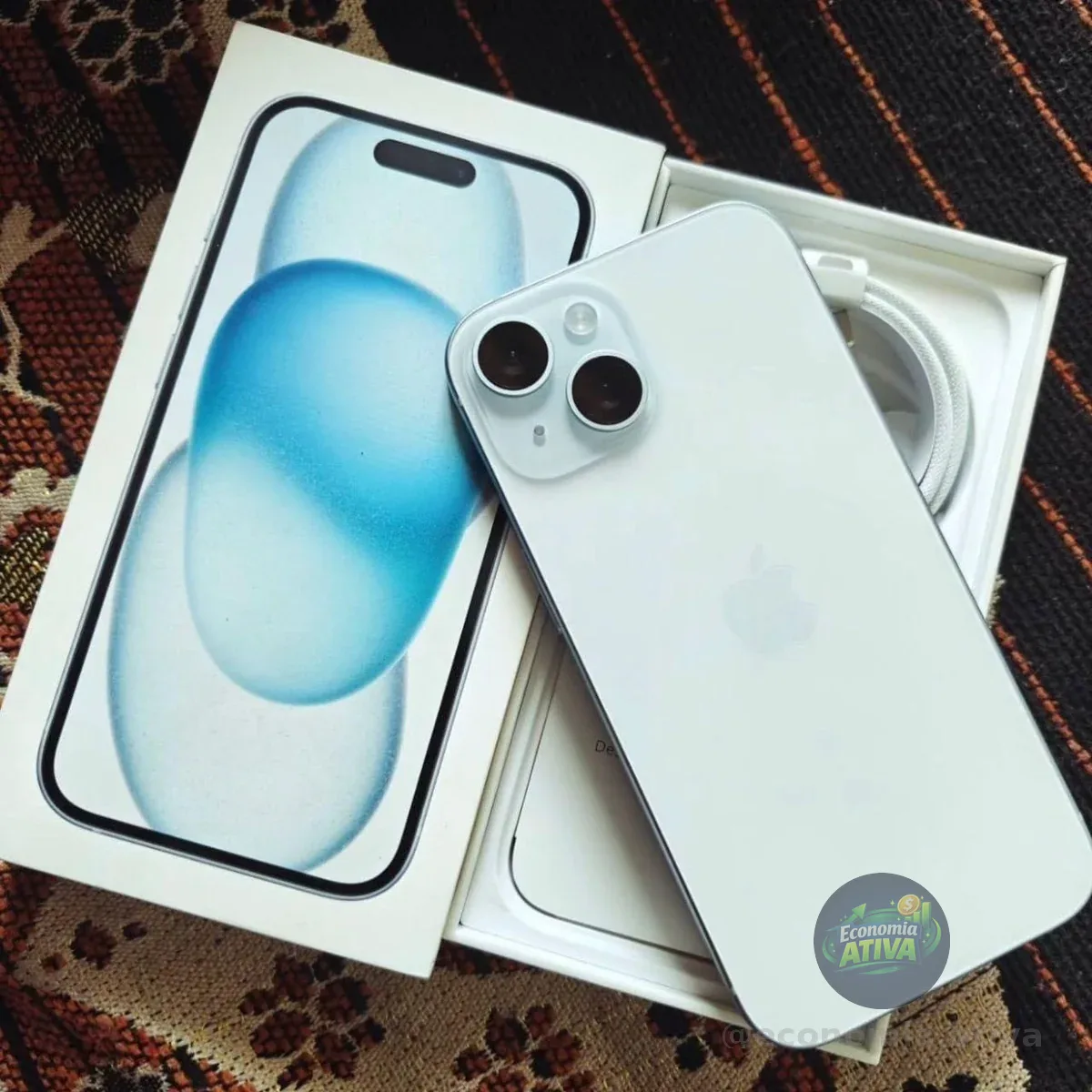 Apple iPhone 15 (128 GB) — Azul