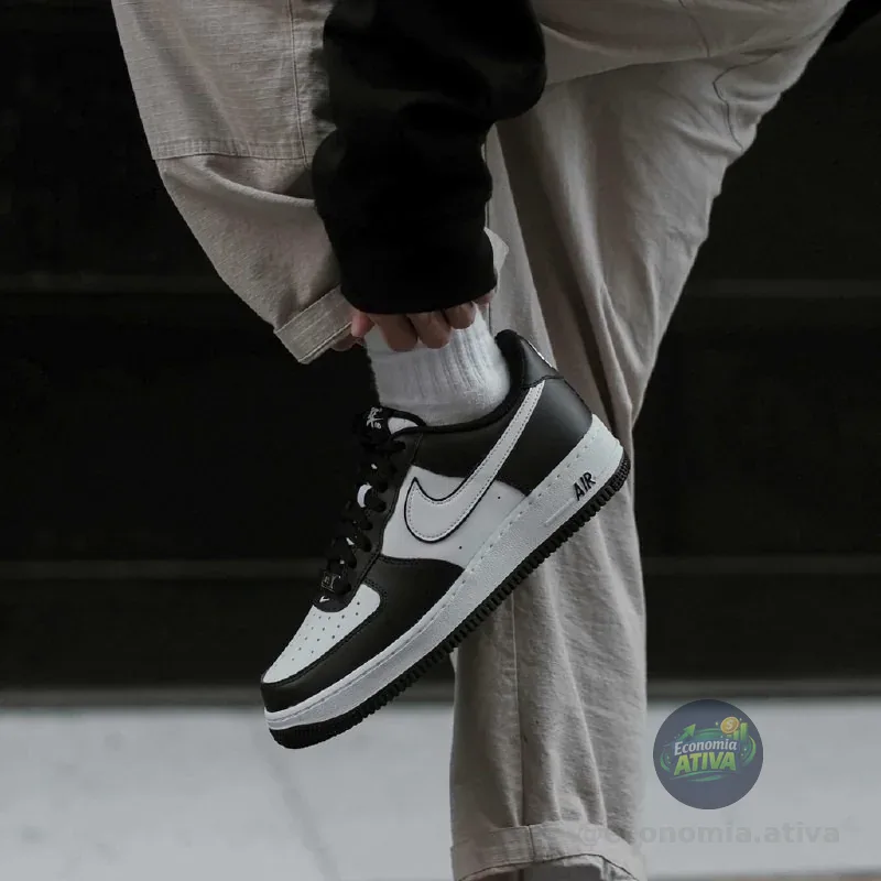 Tênis Air Force 1 Low "Panda"