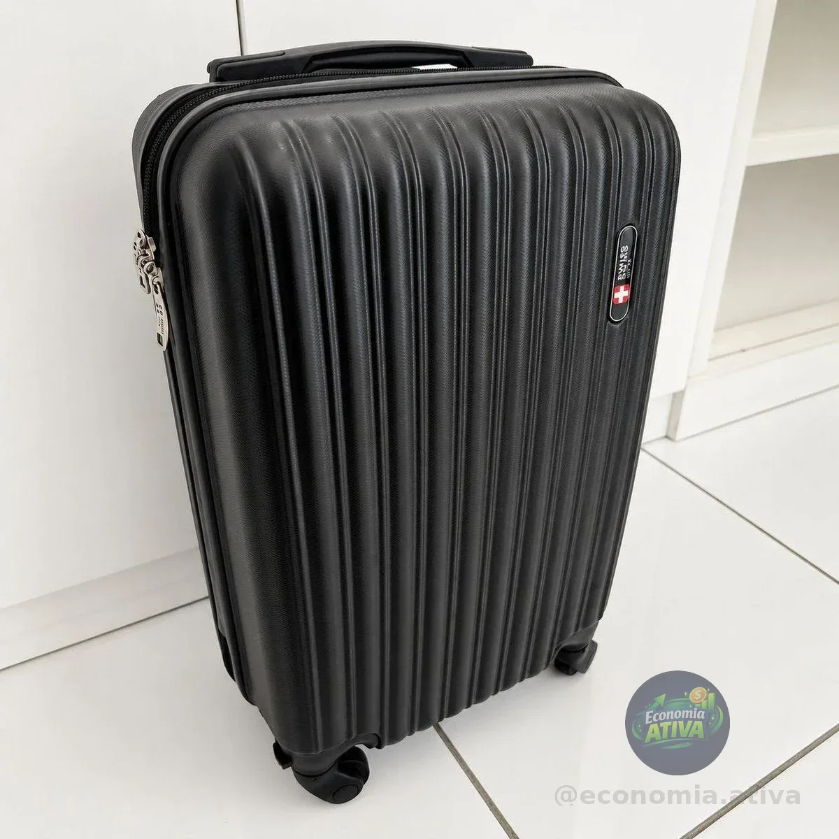 Mala De Bordo 10kg Pequena Londres Swiss Move