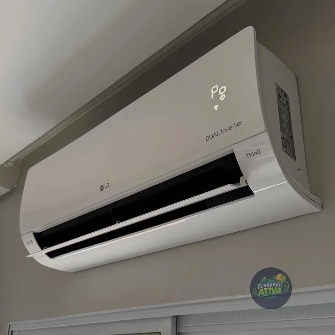 Ar Condicionado Hi Wall LG Dual Inverter Voice 12.000 Btus QeF