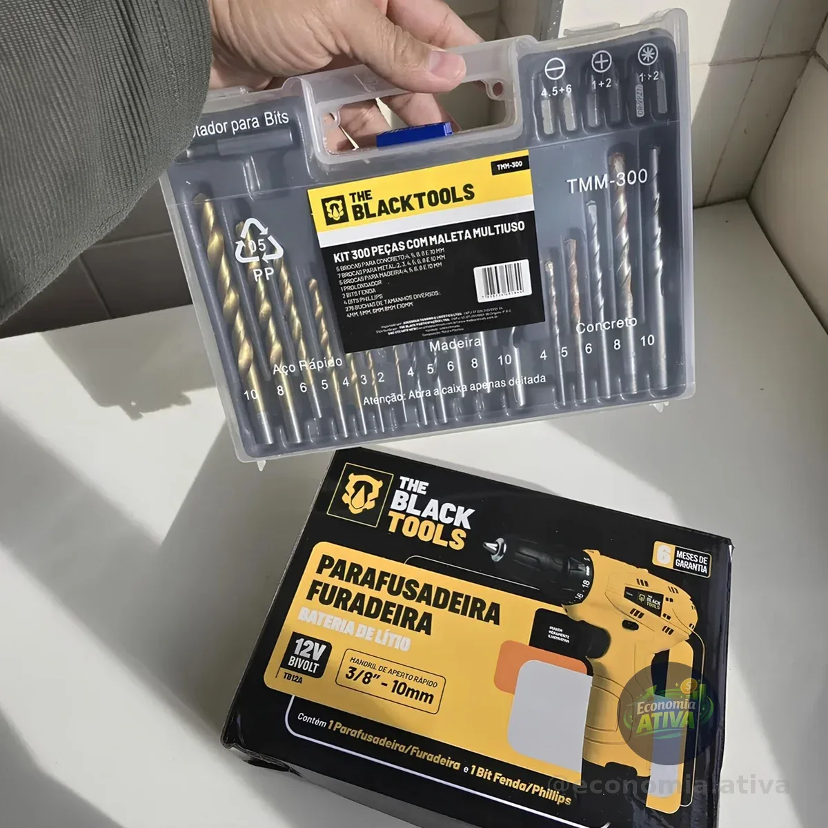 Parafusadeira Furadeira 3/8 A Bateria Tb12a The Black Tools Jogo Brocas E Buchas 300 Peças Amarelo 127/220v 60hz