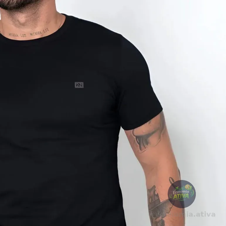 Camiseta Básica Masculina Slim Koenig