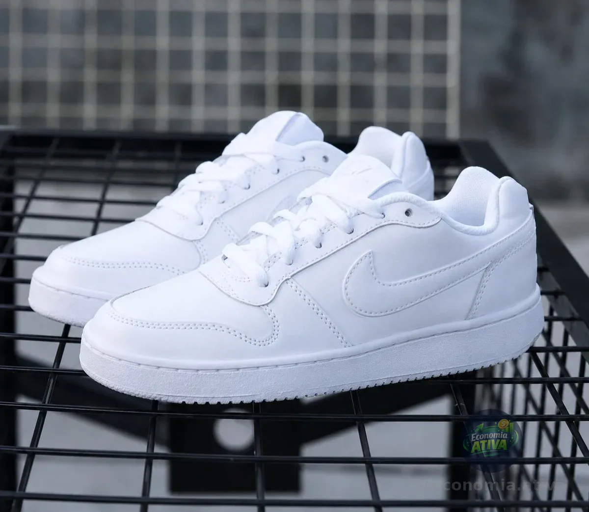 Tênis Nike Ebernon Low