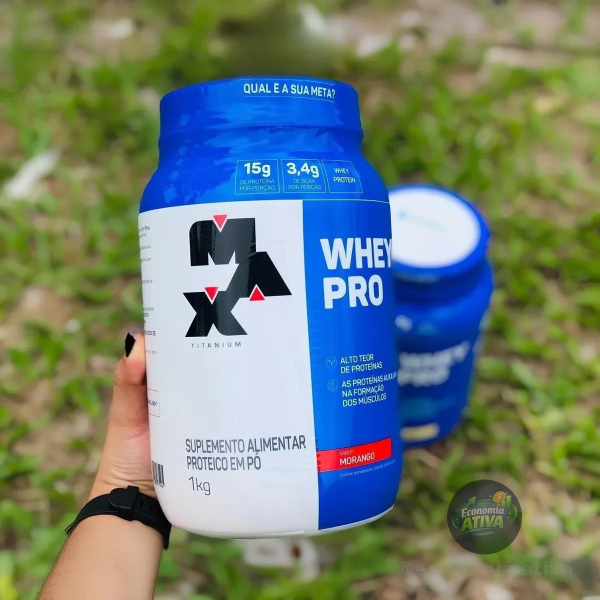 Whey Pro Pote 1kg Sabor Morango Max Titanium