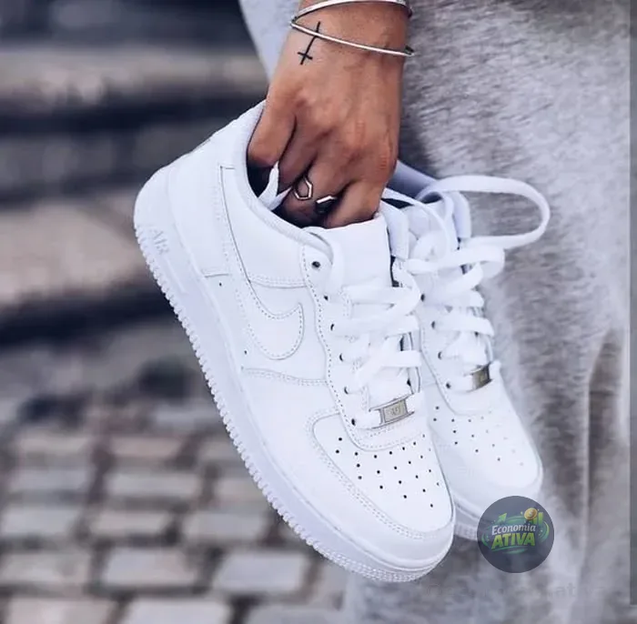Tênis Nike Air Force 1 '07