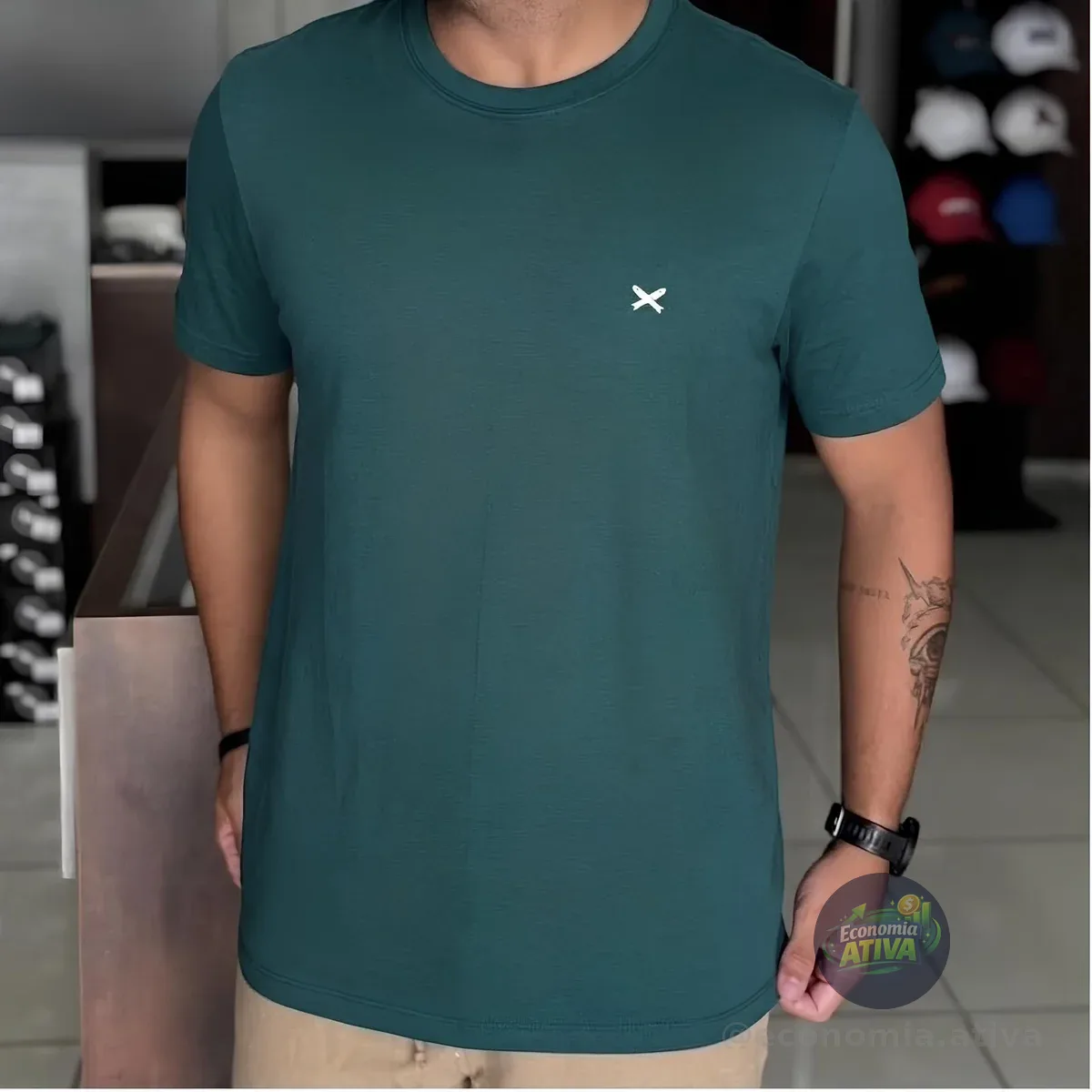 Camiseta Hering World bordado