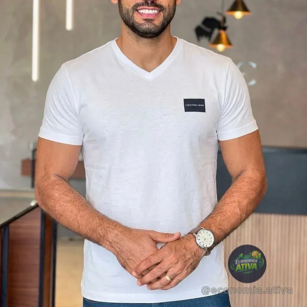 *QUEM TEM PRESENÇA, USA GOLA V*