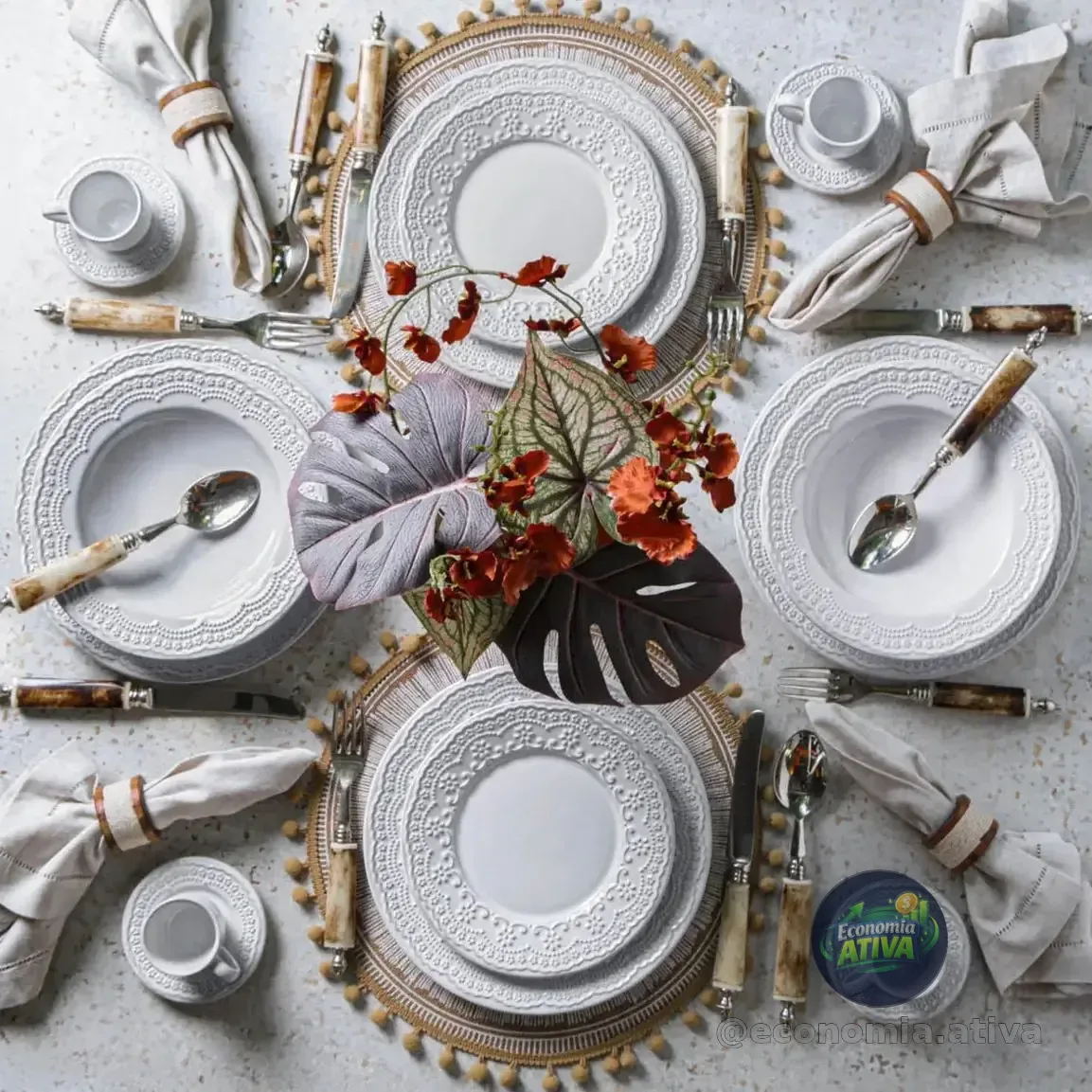 *MESA POSTA DE RICO NA SUA CASA*