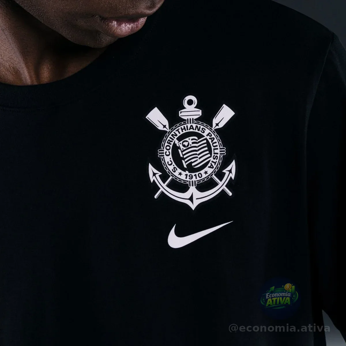 Camiseta Nike Corinthians Crest Masculina