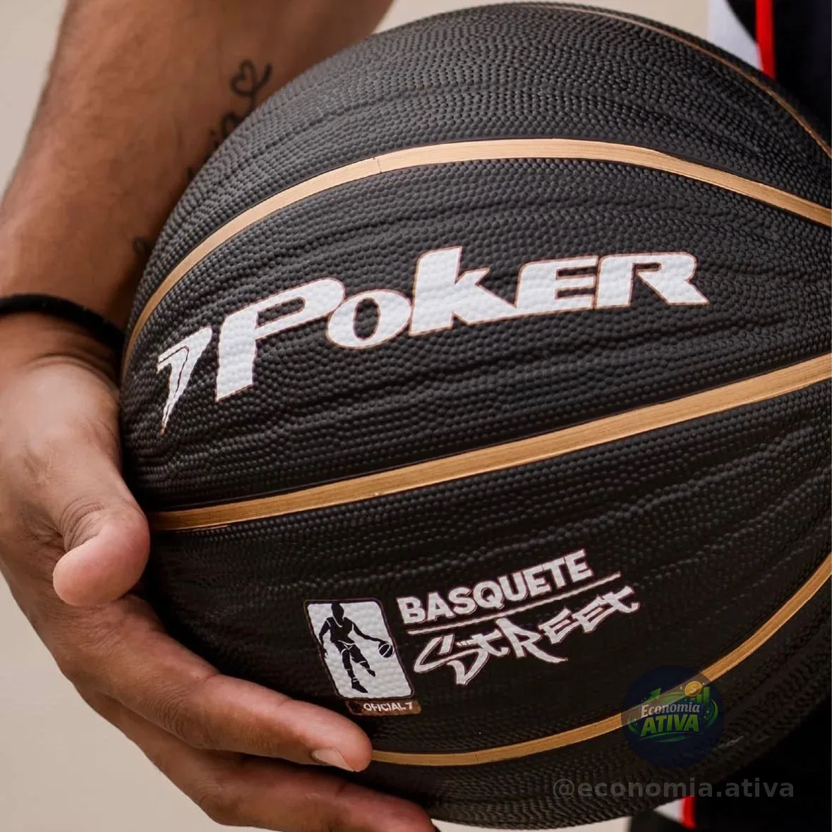 Bola Basquete N°7 Preto Dourado Resistente Rua Treino Jogo