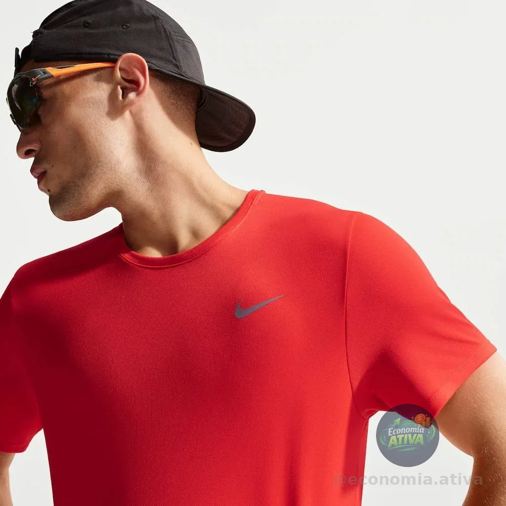 Camiseta Nike Dri-fit Uv Miller Masculina