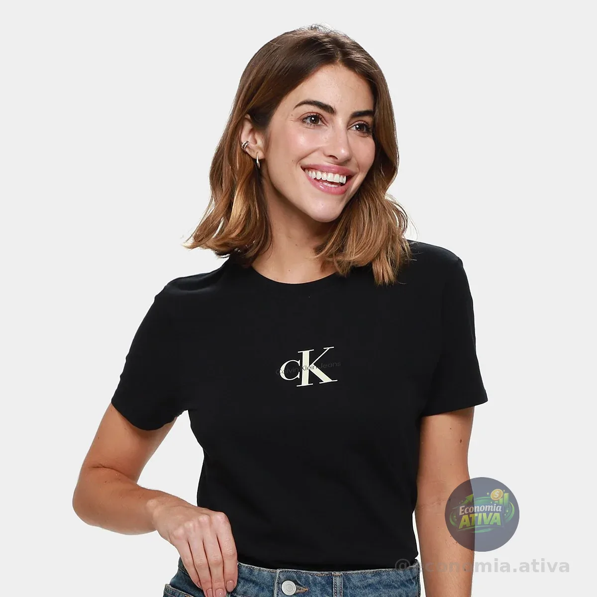Camiseta Calvin Klein Reissue Feminina