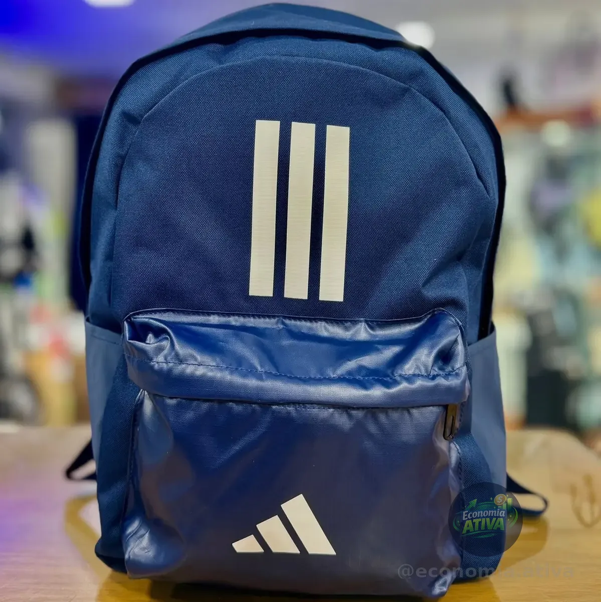 Mochila Classic Três Listras adidas