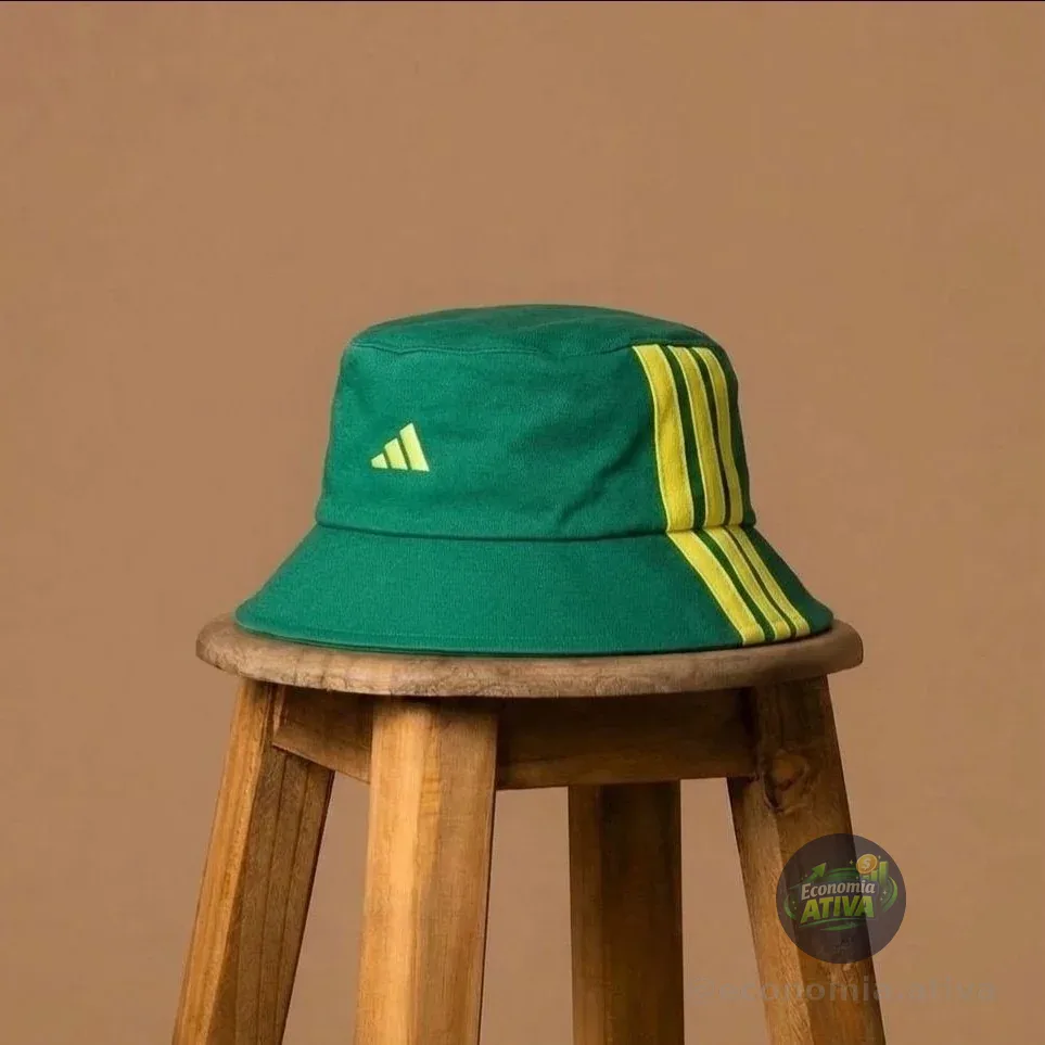 Chapeu adidas Bucket Três Listras Ke8043