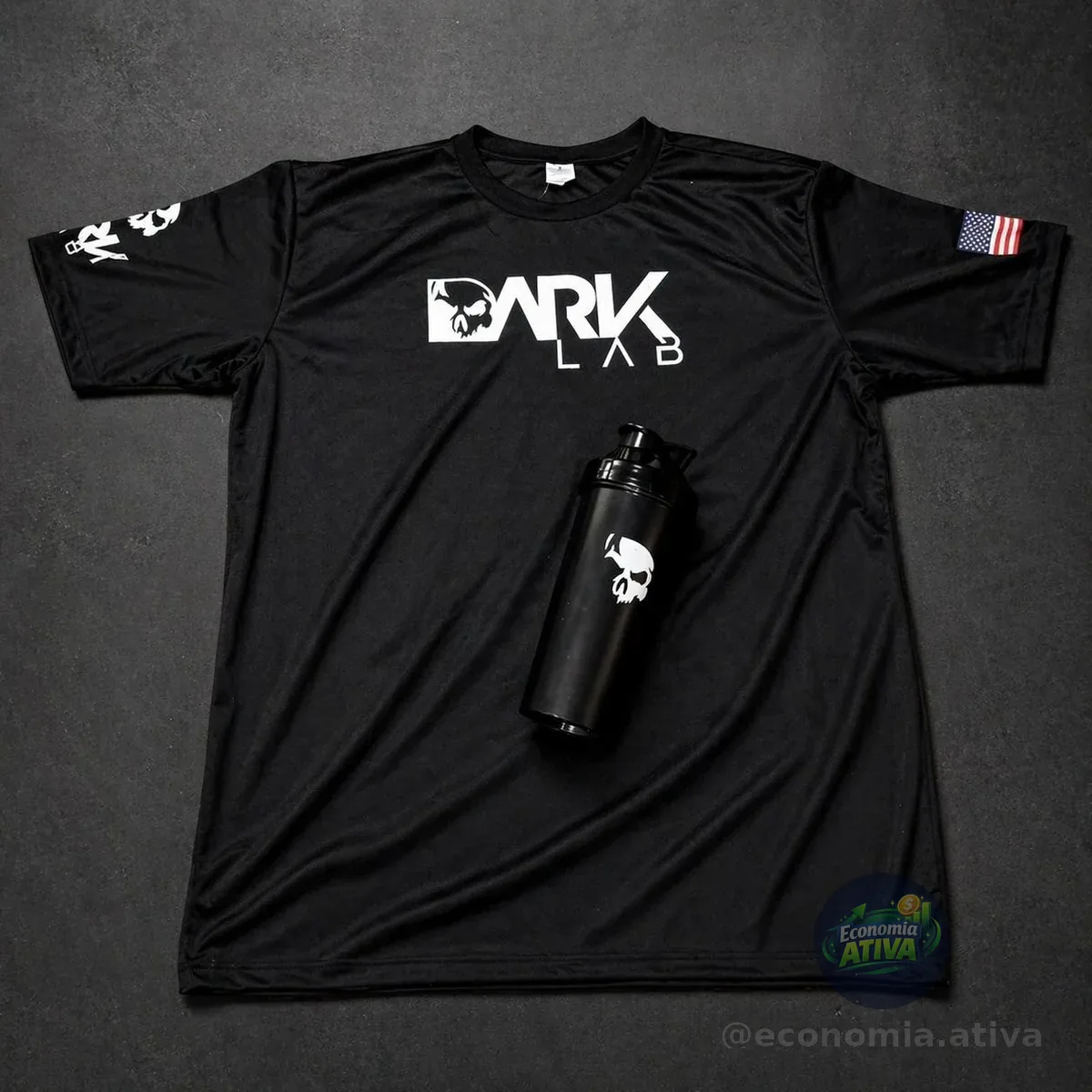 Kit Camiseta Caveira Dry-Fit 2.0 + Coqueteleira Fuse 700ml Dark Lab