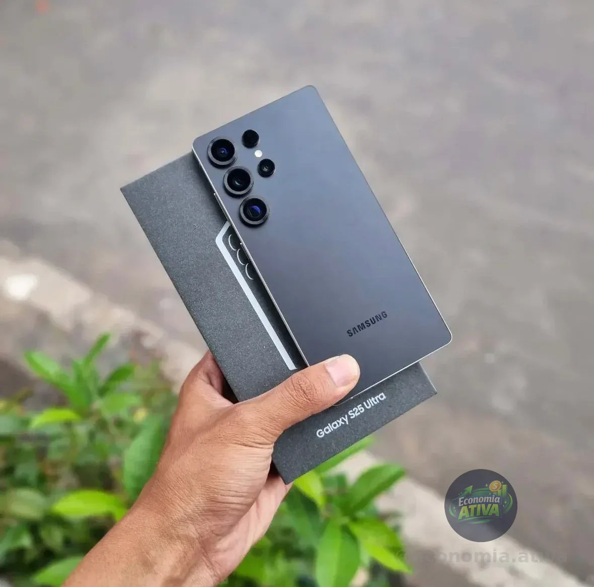 Celular Samsung Galaxy S25 Ultra 5G, 256GB, 12GB RAM