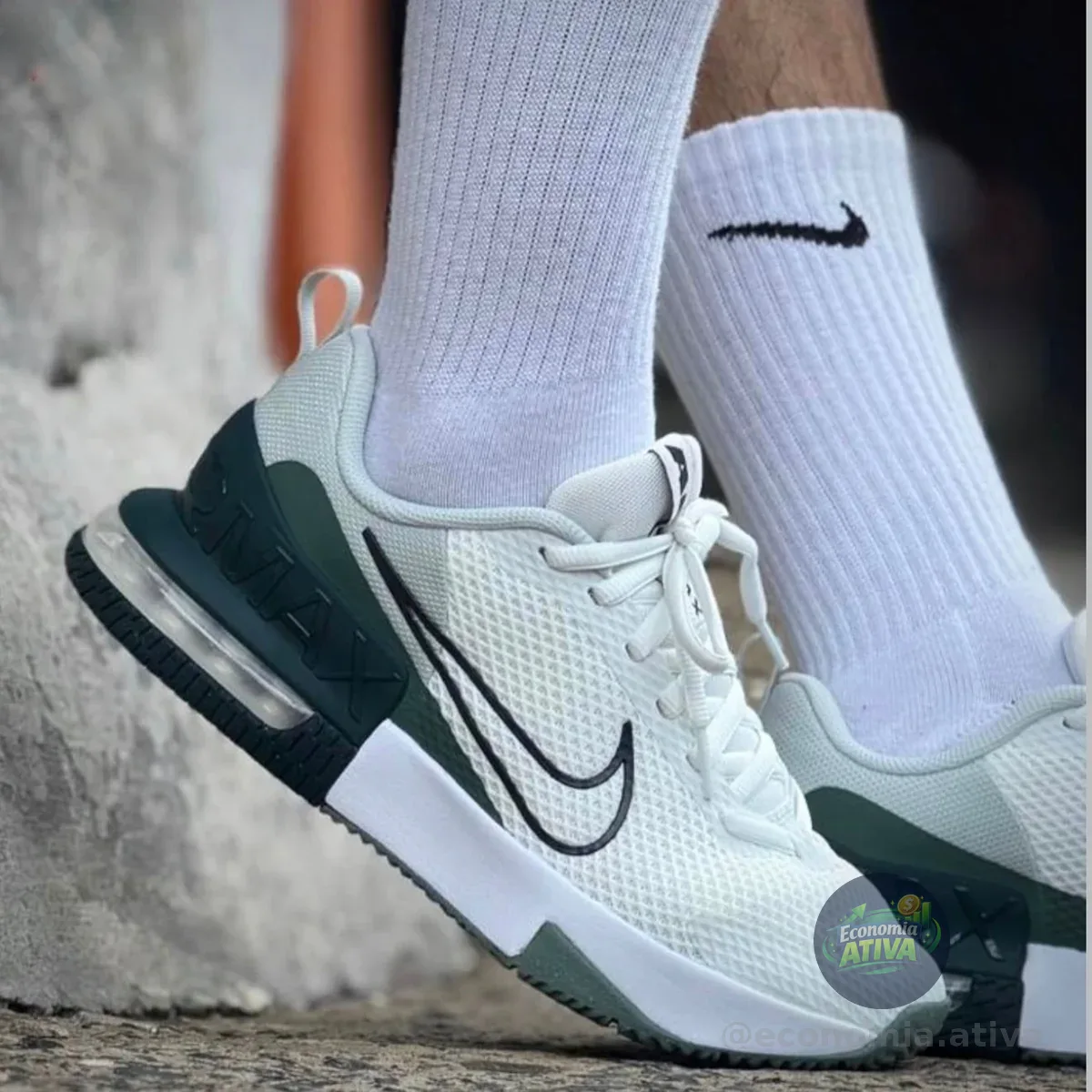 Tênis Nike Air Max Alpha Trainer 6