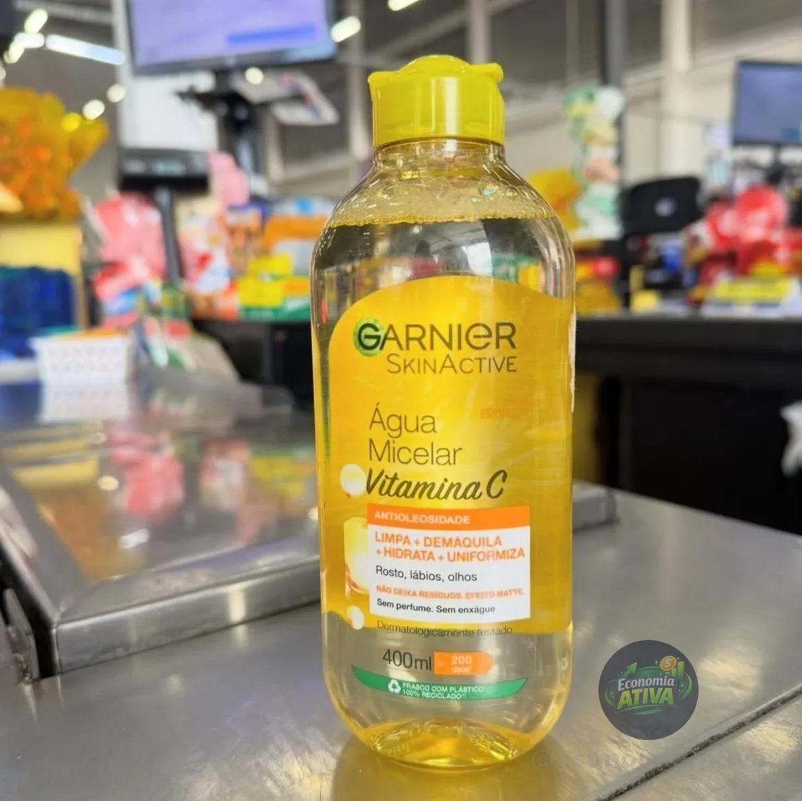 Garnier SkinActive, Água Micelar Antioleosidade com Vitamina C, Remove a Maquiagem e Ilumina a Pele com Ação Hidratante, Tonificante e Fórmula Oil Free, 400ml